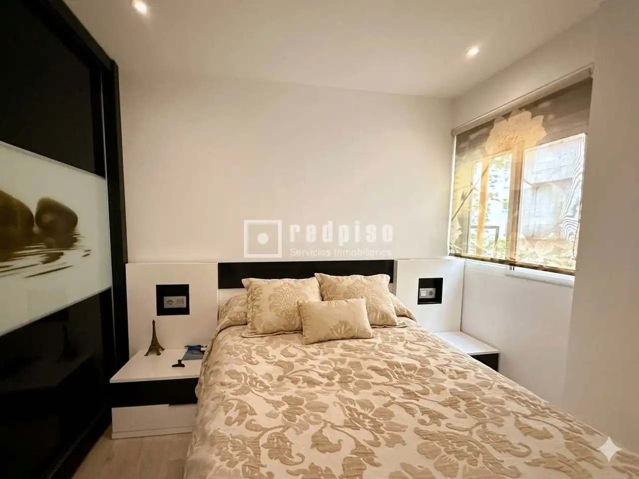 Bedroom of Flat for sale in Valencia  with Air Conditioner and Heating