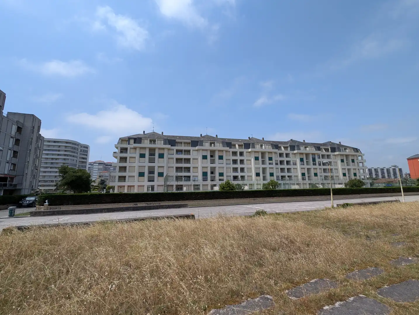 Flat for sale in Laredo - CALLE ENRIQUE MOWINCKEL- RCIA AMANECER, 84, Zona Playa