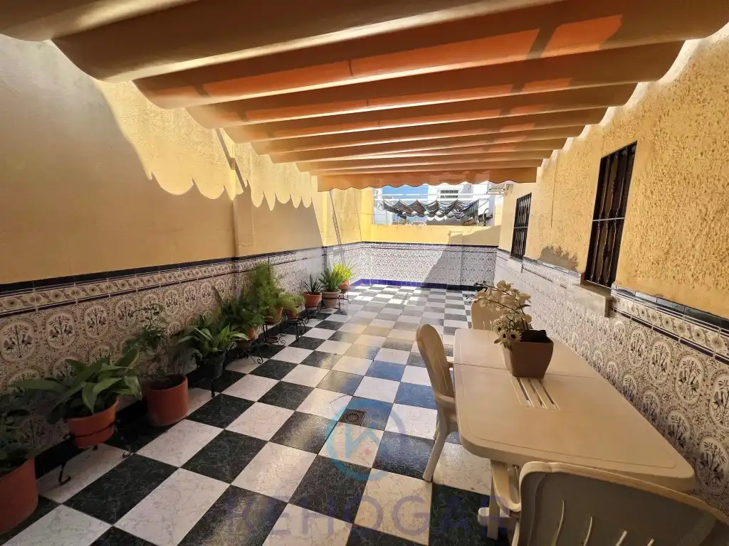 Terrace of Houses for sale in Dos Hermanas