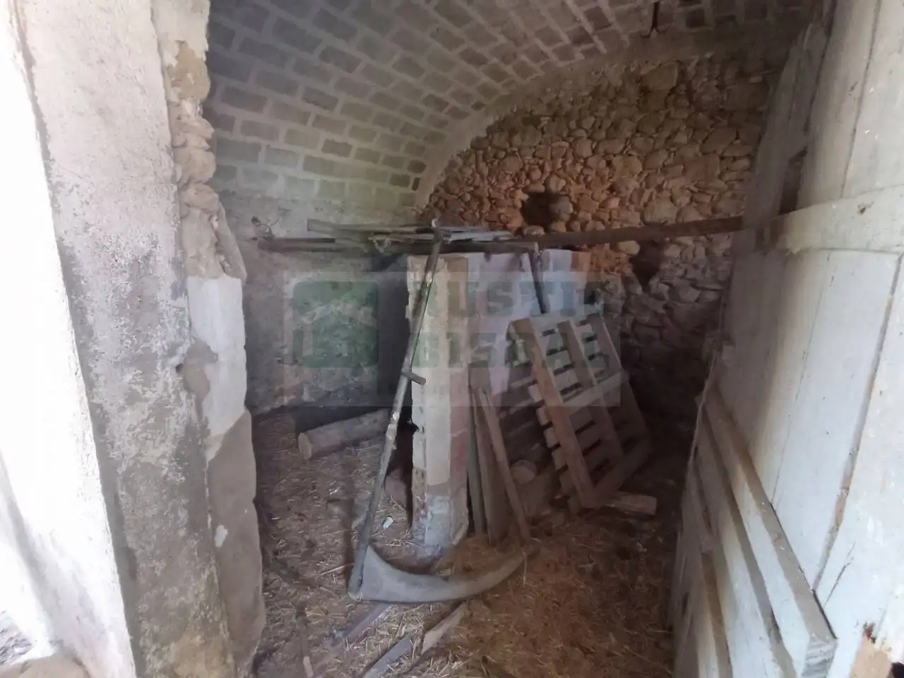 Casa rústica amb jardí en venda a Pontós, imagen 5