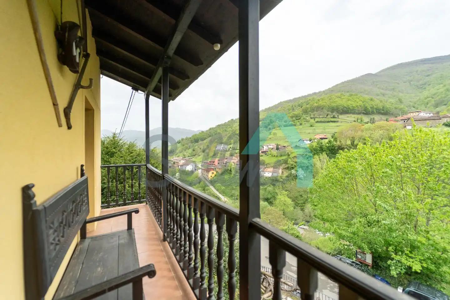 Terraza de Casa o chalet en venta en Quirós con Calefacción, Jardín privado y Terraza