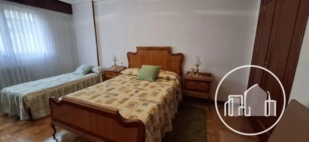 Schlafzimmer von Wohnung zur Miete in Villarcayo de Merindad de Castilla la Vieja mit Heizung und Abstellraum