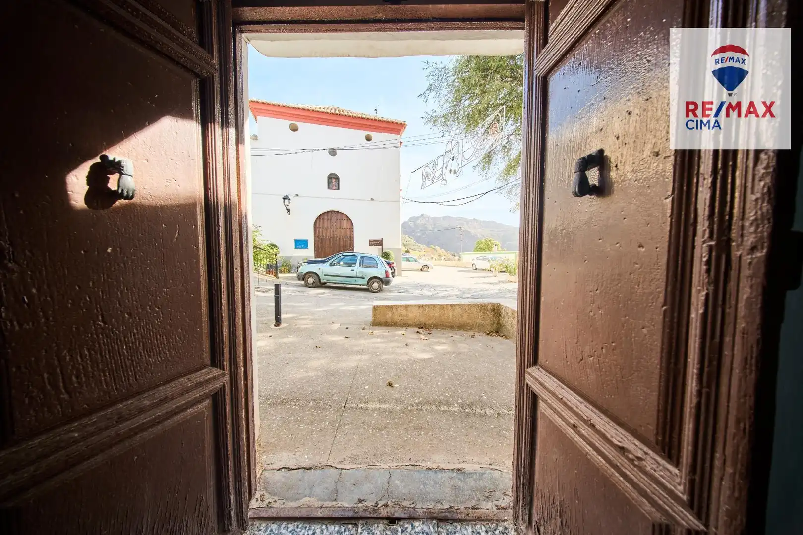 Vista exterior de Casa o xalet en venda en Busquístar amb Terrassa, Traster i Balcó