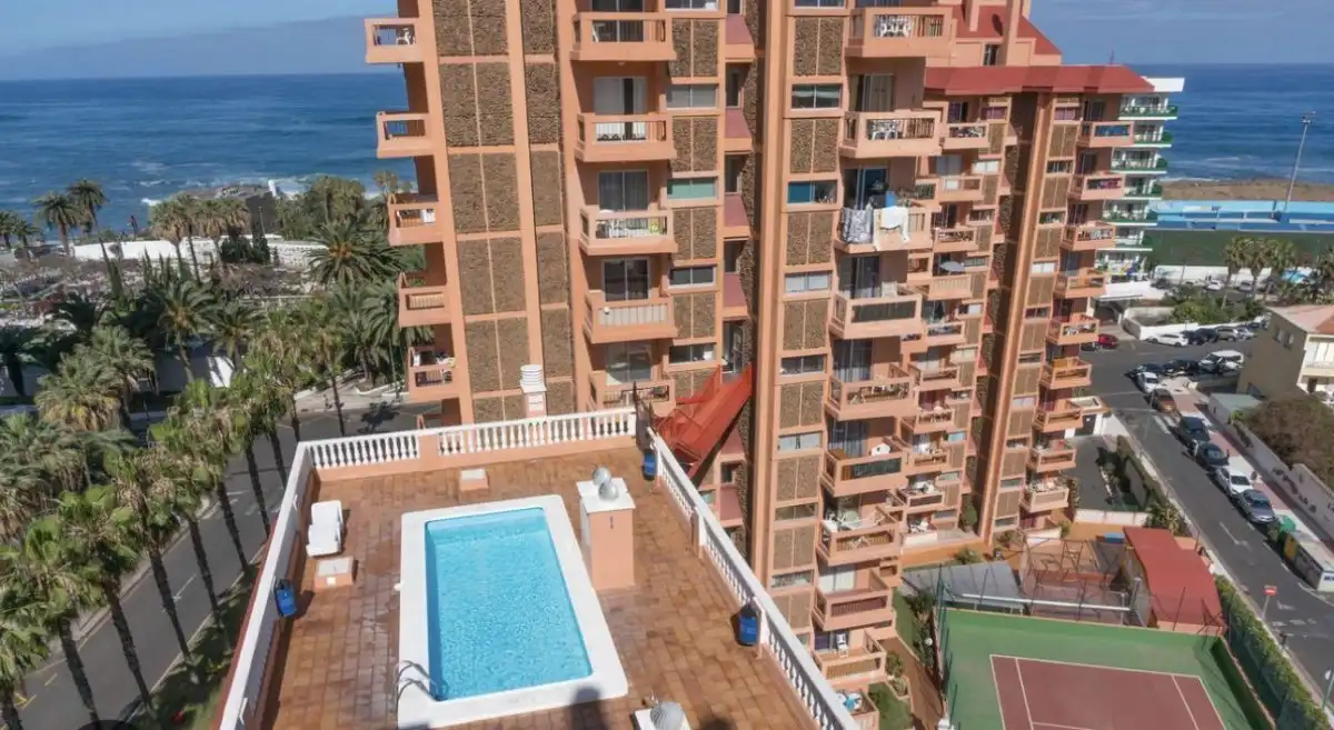 Piscina de Estudio en venta en Puerto de la Cruz con Trastero, Amueblado y Piscina comunitaria