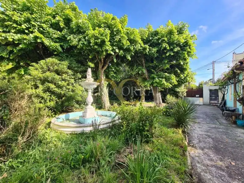 Casa o xalet en venda a Calle del Profesor Pérez Pimentel, La Guía