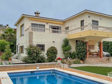 Casa con piscina en venta en Roca Grossa