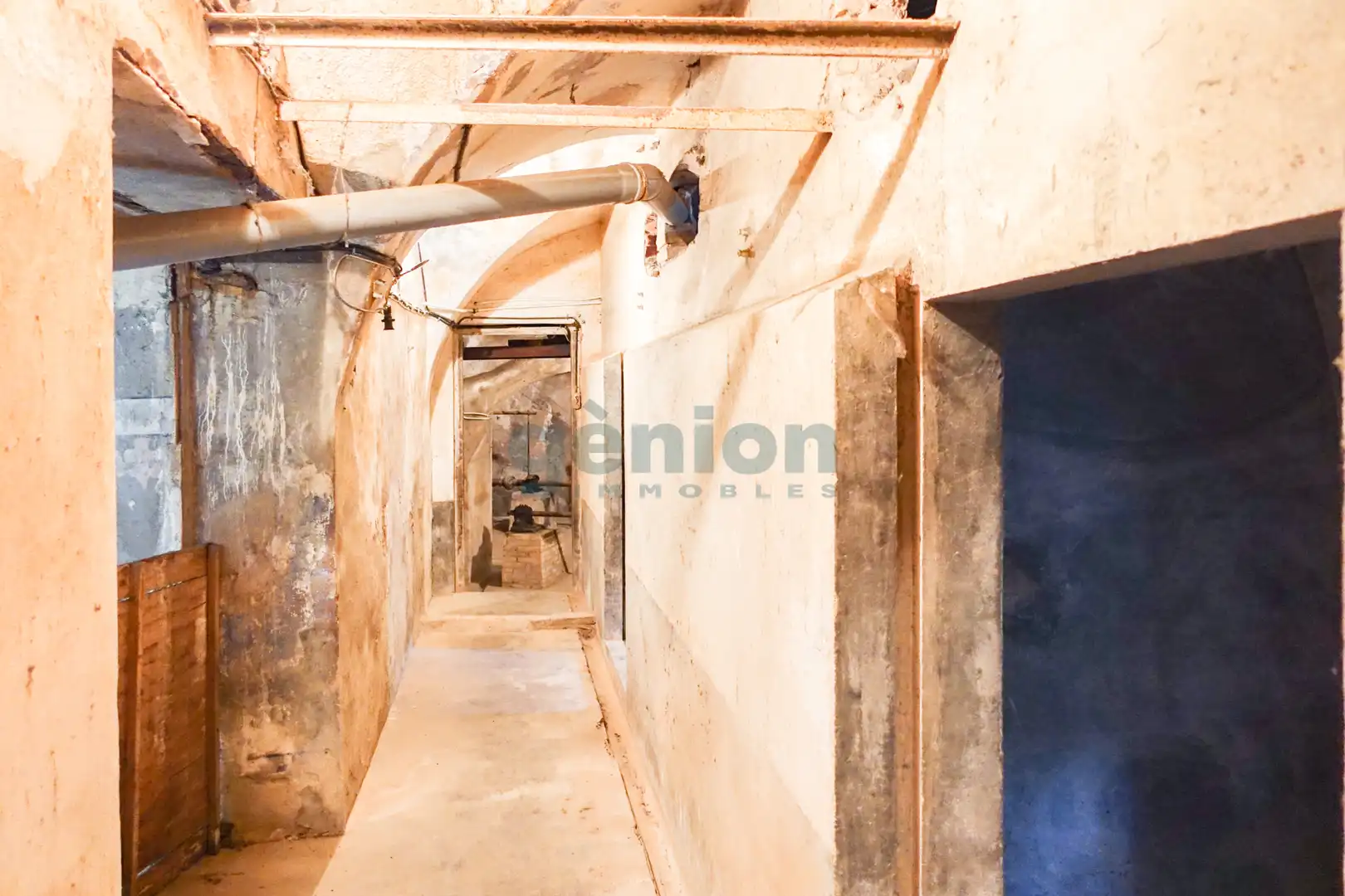 Nave industrial en venta en Sant Joan Les Fonts