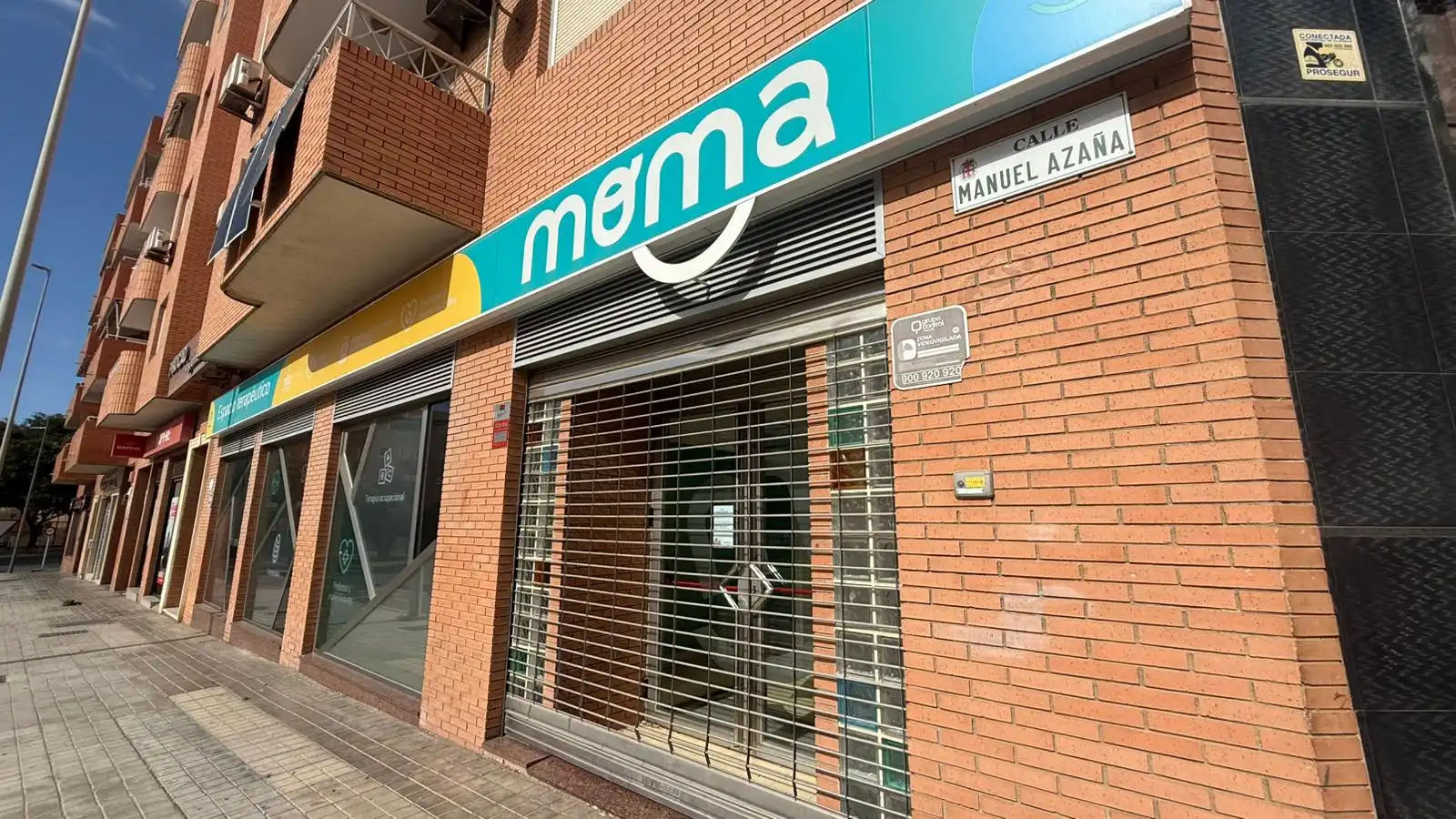 Local de alquiler en  Almería Capital con Aire acondicionado, Amueblado y Alarma