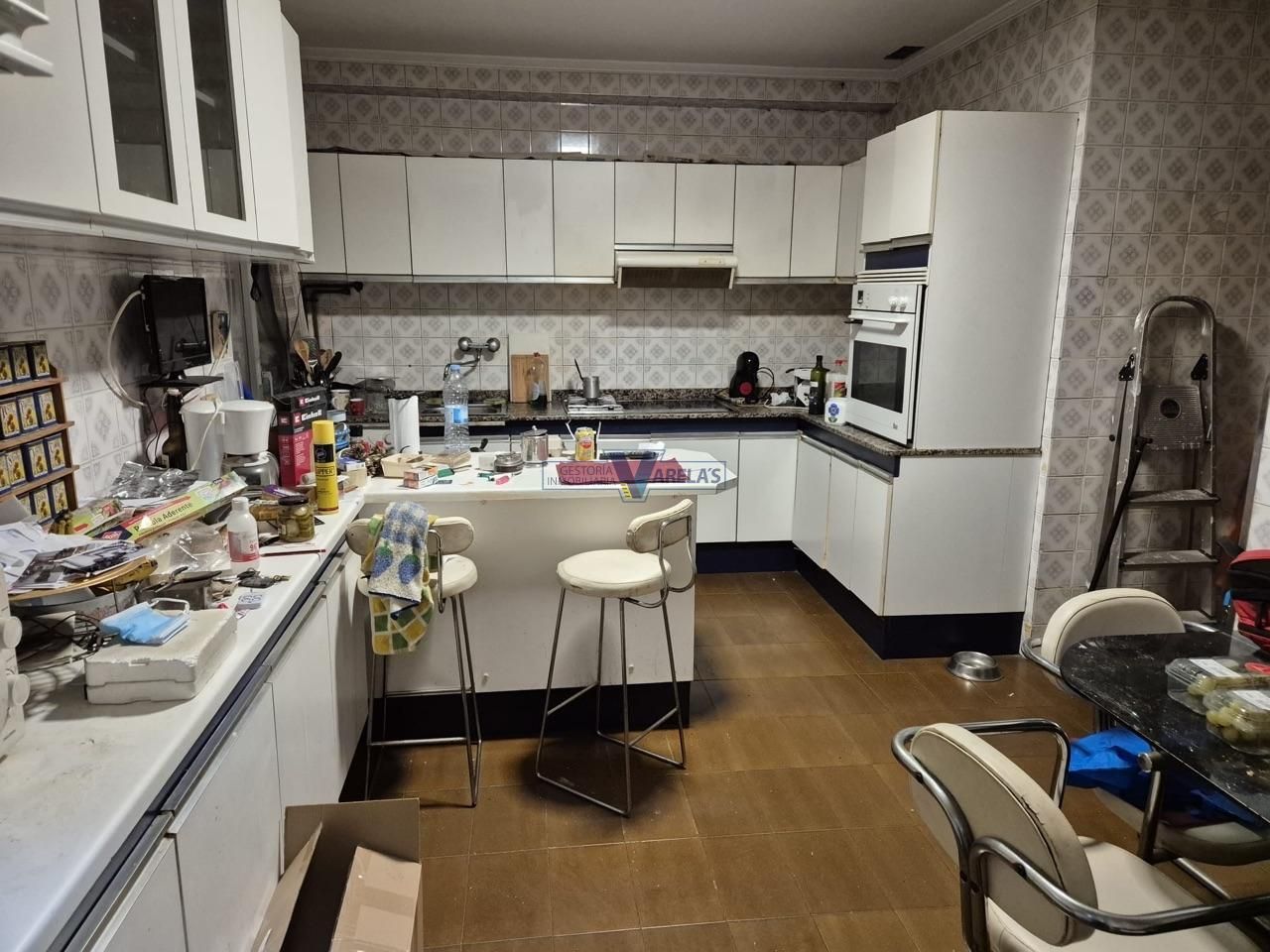 Cocina de Piso en venta en Ourense Capital  con Calefacción y Trastero