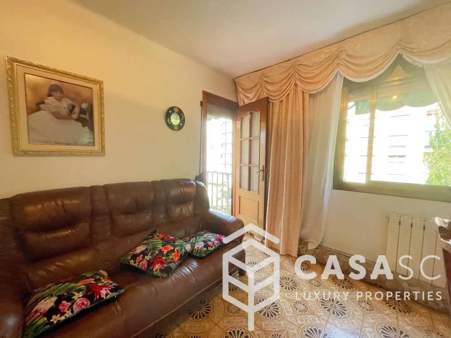 Vista exterior de Piso en venta en Cerdanyola del Vallès con Calefacción, Amueblado y Balcón