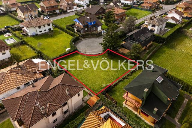 Terreno residencial en Venta en Calle Chalana en Ribadesella