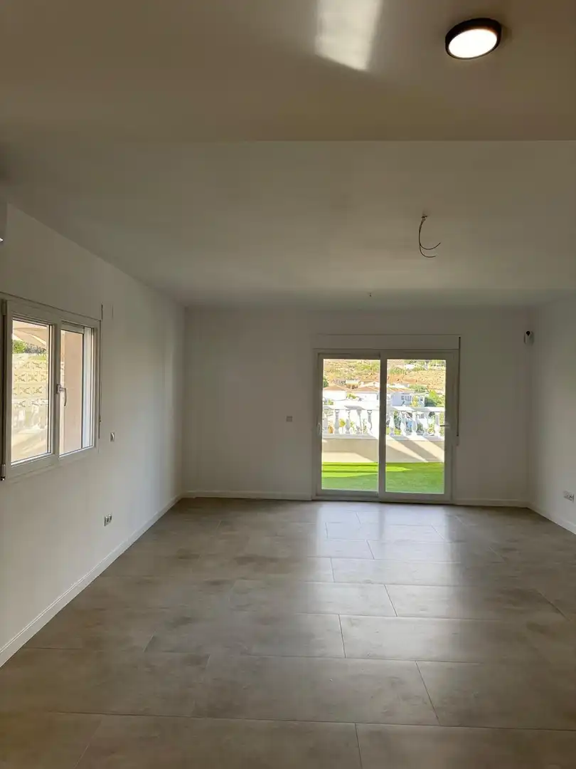 Casa amb terrassa en venda a Pueblo Acantilado - Lanuza, imagen 7