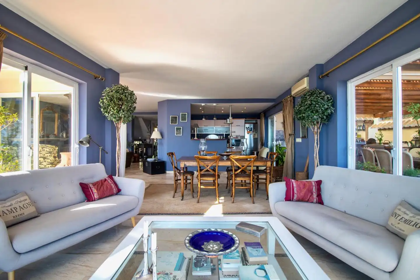 Wohnzimmer von Haus oder Chalet zum Verkauf in Almuñécar mit Klimaanlage, Privatgarten und Terrasse