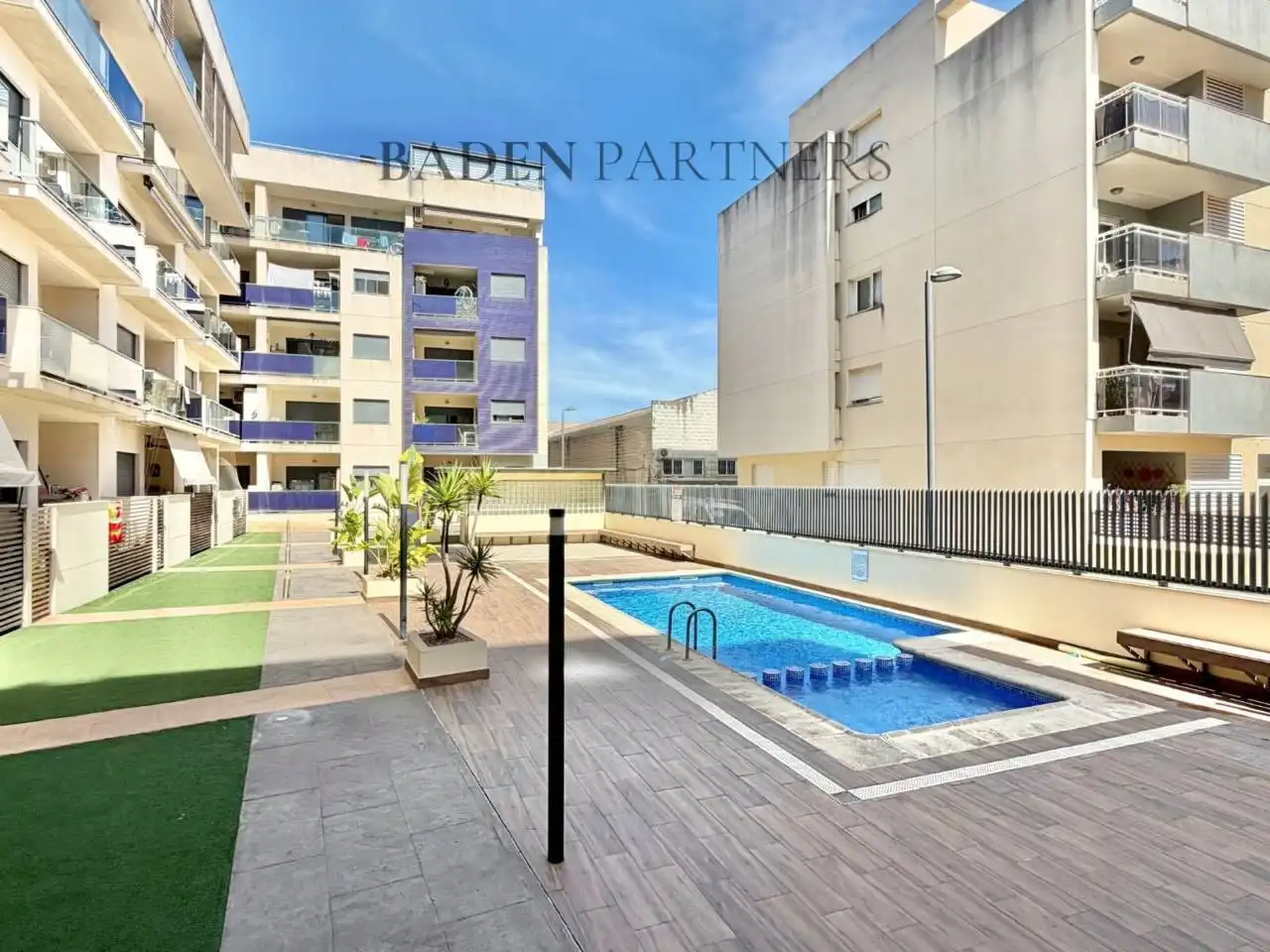 Wohnung mit Pool zum Verkauf in Calle Duc de Vendôme