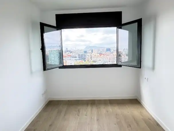 Habitación de Ático en venta en  Barcelona Capital con Aire acondicionado y Balcón