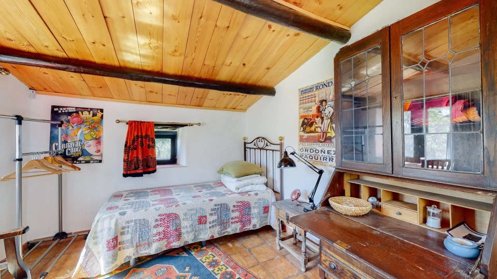Dormitori de Finca rústica en venda en Casares amb Calefacció, Jardí privat i Terrassa