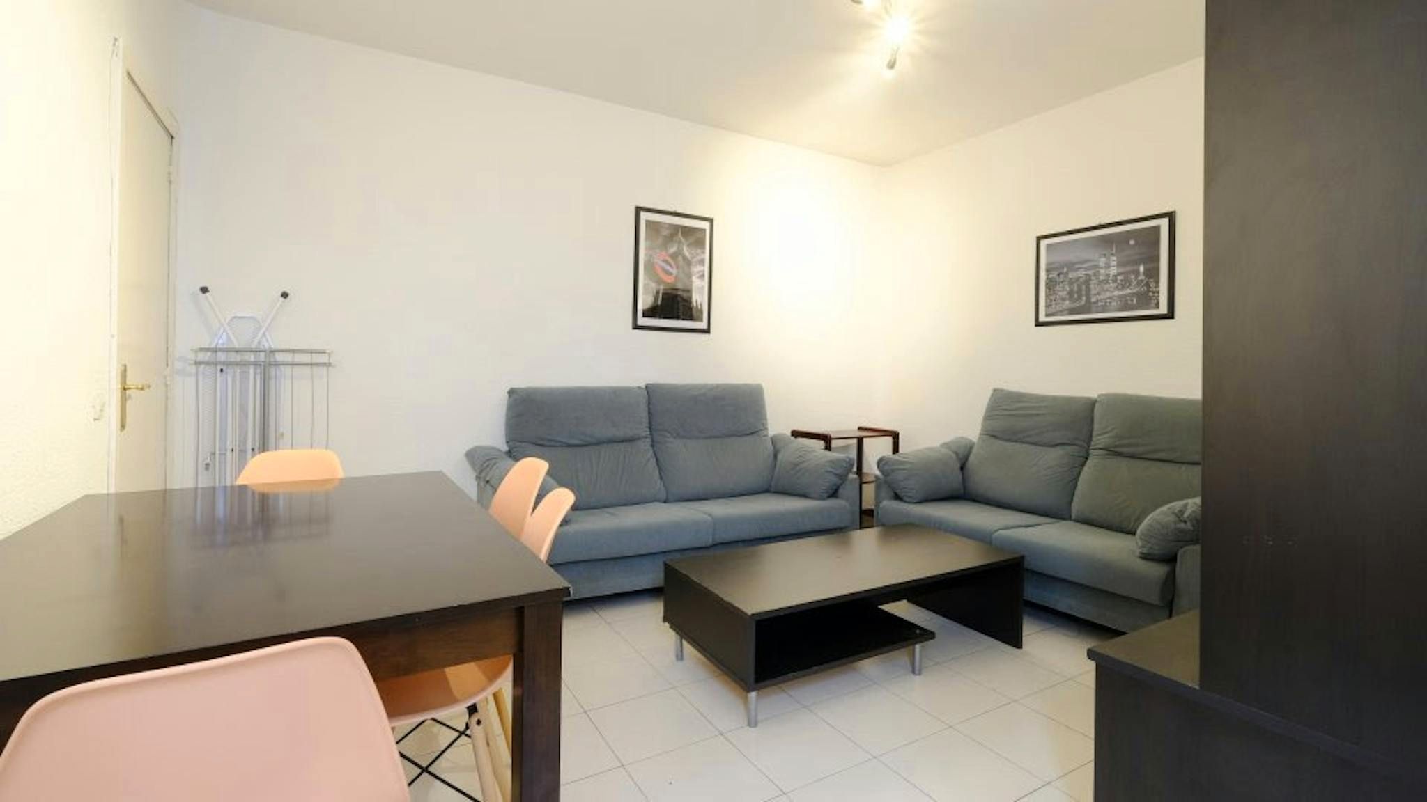 Living room of Flat for rent in  Madrid Capital  with Furnished, Washing machine and TV