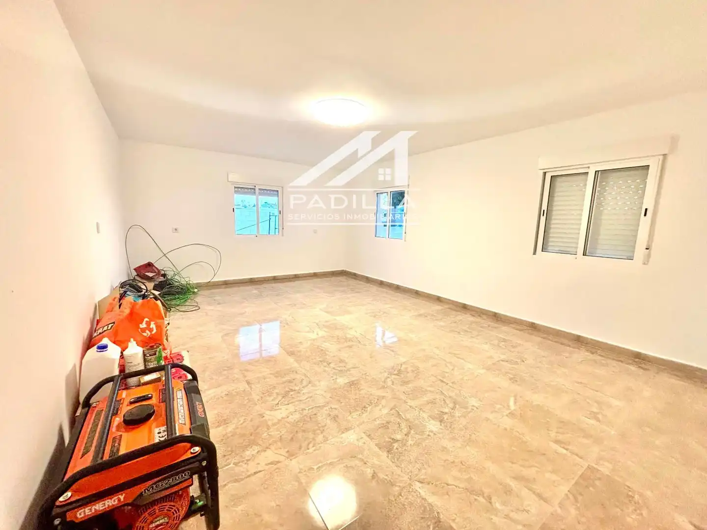 Casa adosada en venta en El Viso de San Juan con Calefacción