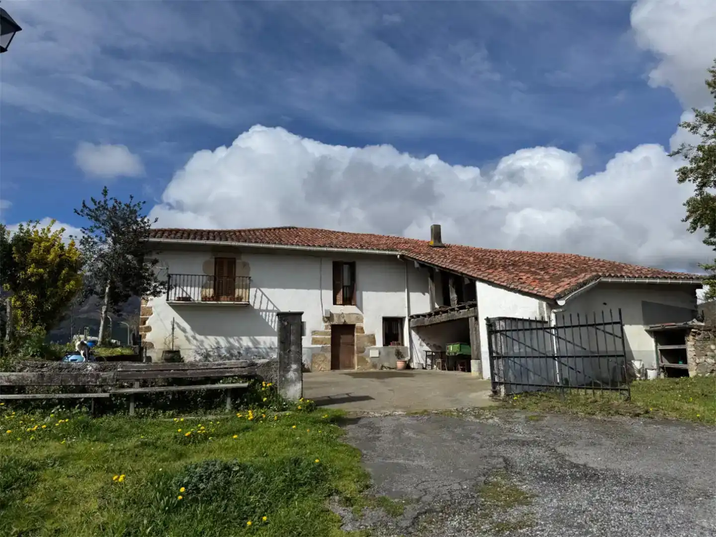 Vista exterior de Pis en venda en Aramaio