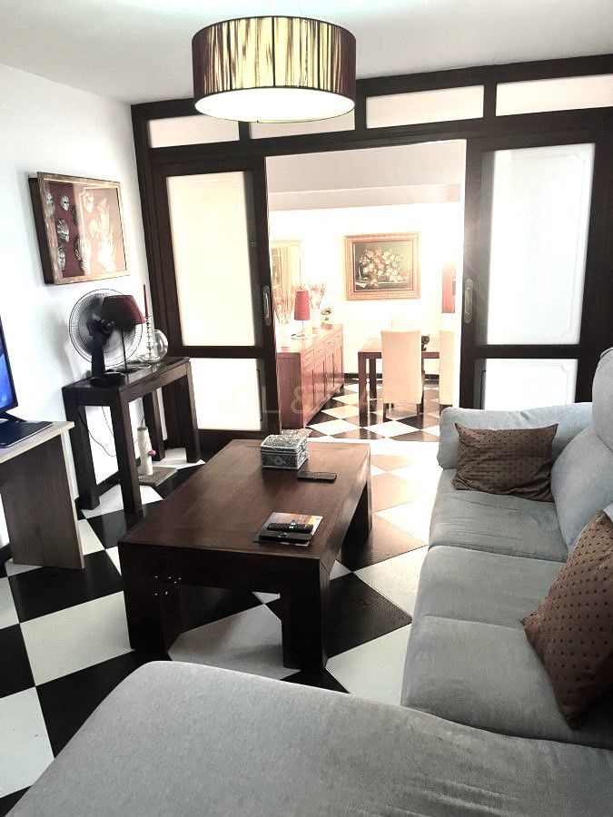 Sala d'estar de Casa o xalet en venda en Antequera amb Aire condicionat, Calefacció i Terrassa