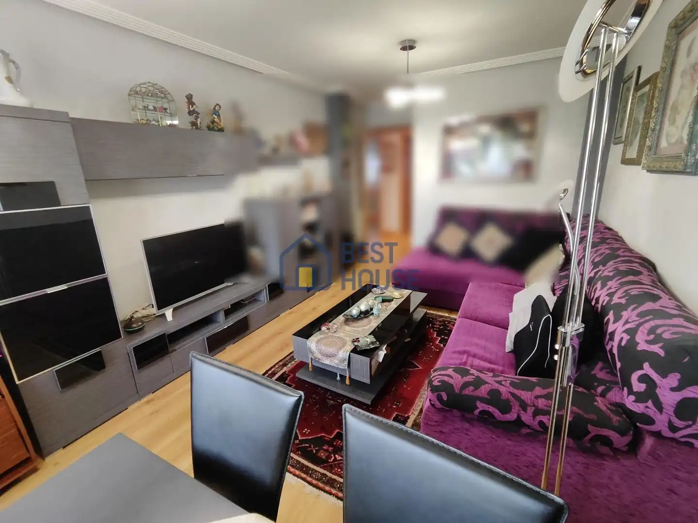 Sala de estar de Apartamento en venta en San Andrés del Rabanedo con Calefacción, Trastero y Amueblado