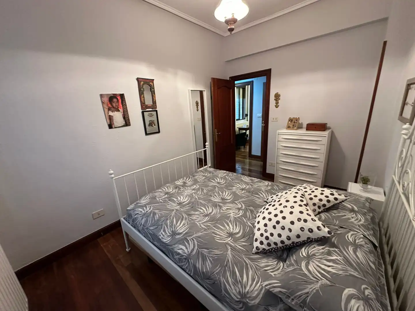 Bedroom of Flat for sale in Bilbao   with Oven, Washing machine and Balcony