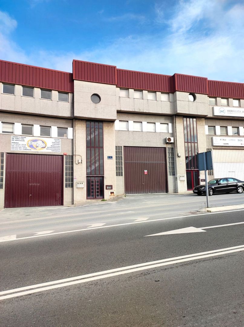 Exterior view of Industrial buildings to rent in A Coruña Capital   with Heating