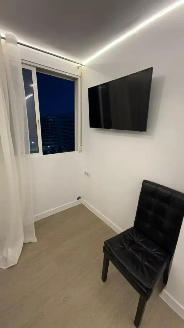Terrassa de Apartament de lloguer en Alicante / Alacant amb Aire condicionat, Piscina i Moblat