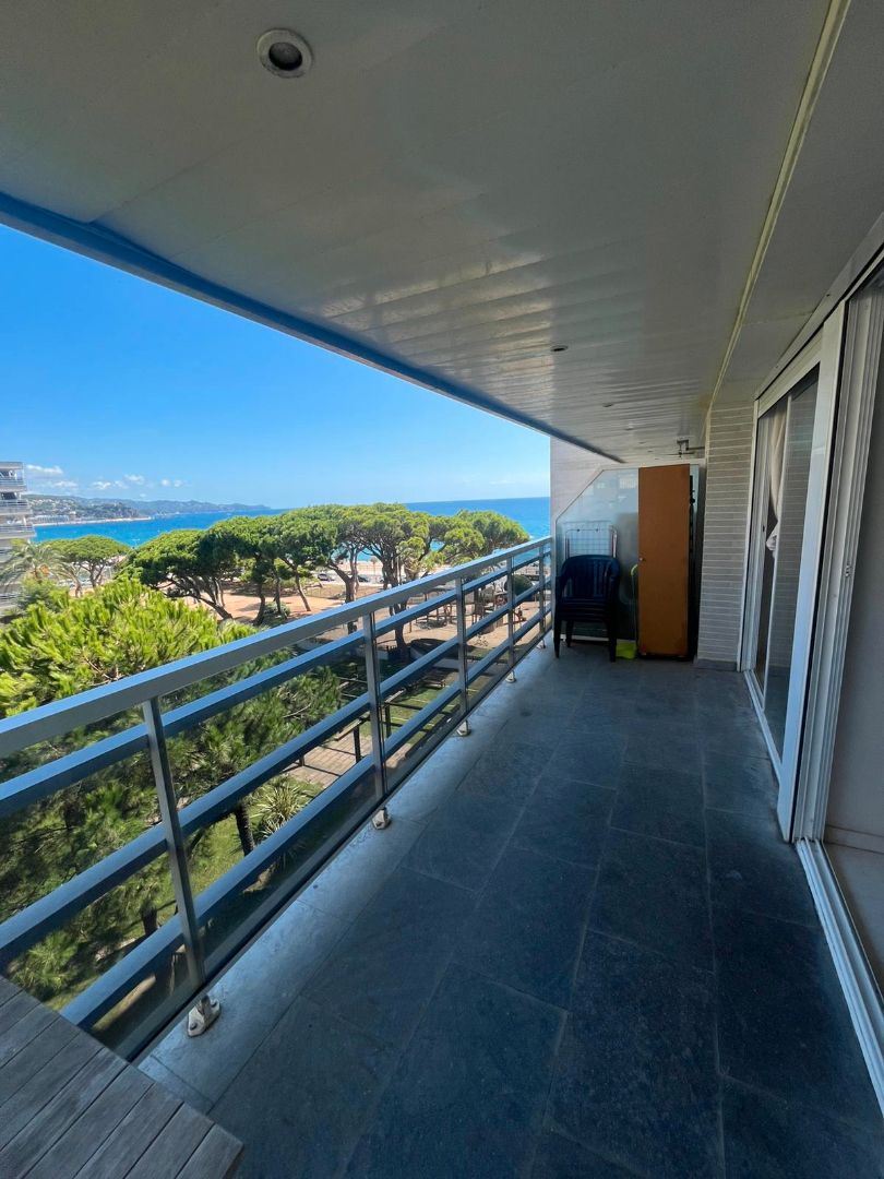 Vista exterior de Piso en venta en Blanes con Aire acondicionado, Calefacción y Terraza