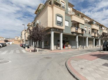 Local comercial en venda a Calle de Comares 34