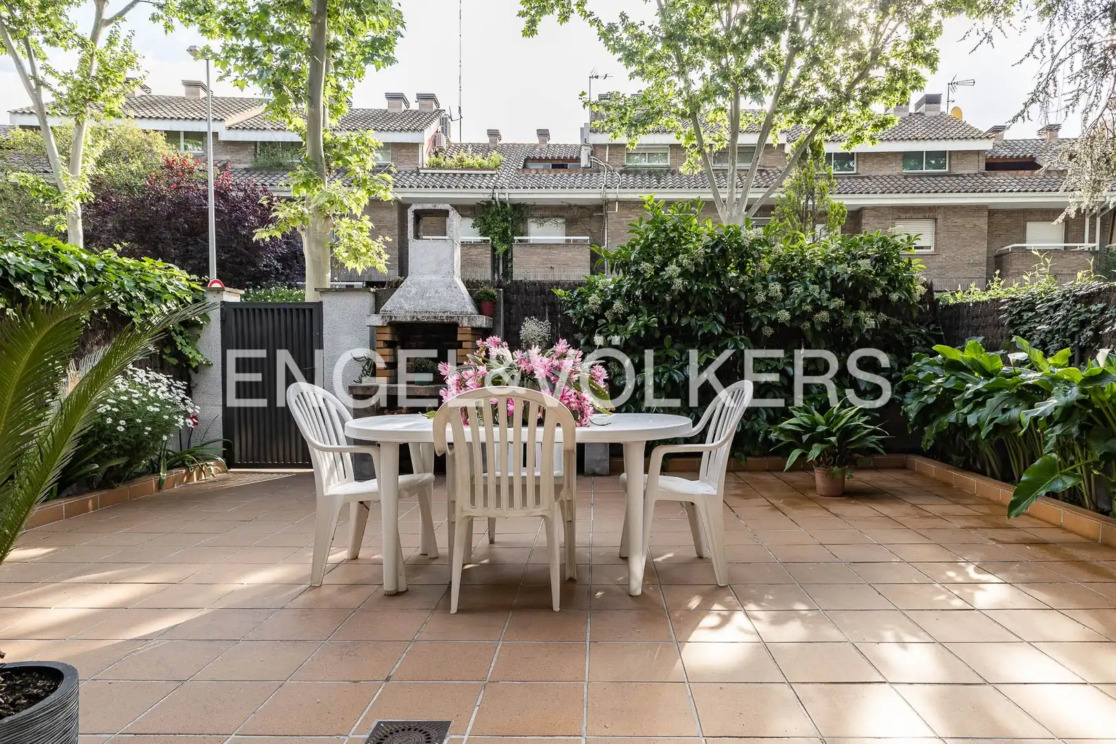 Terrassa de Casa o xalet en venda en Cerdanyola del Vallès amb Aire condicionat, Calefacció i Jardí privat