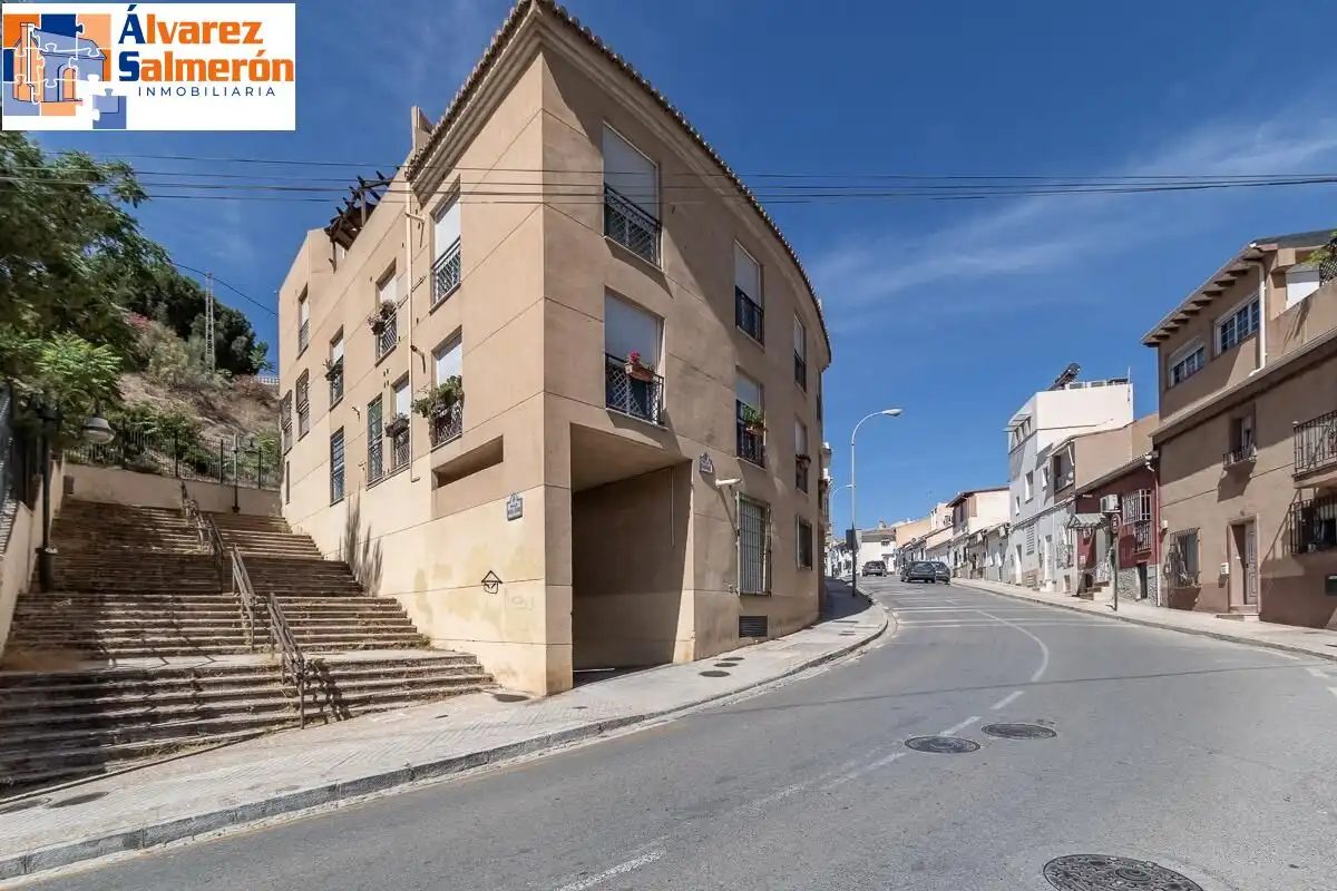 Exterior view of Flat for sale in Granada  with Heating and Storage room