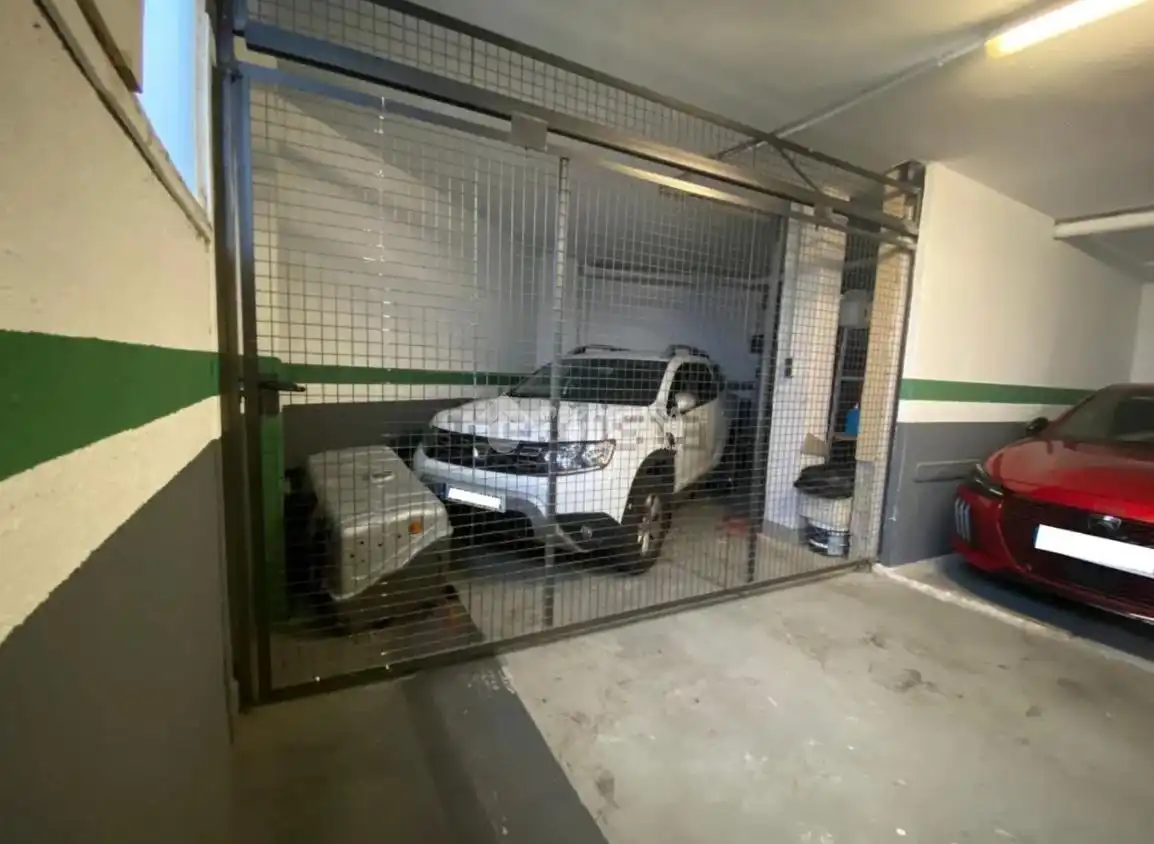 Aparcament de Garatge en venda en Santa Coloma de Gramenet