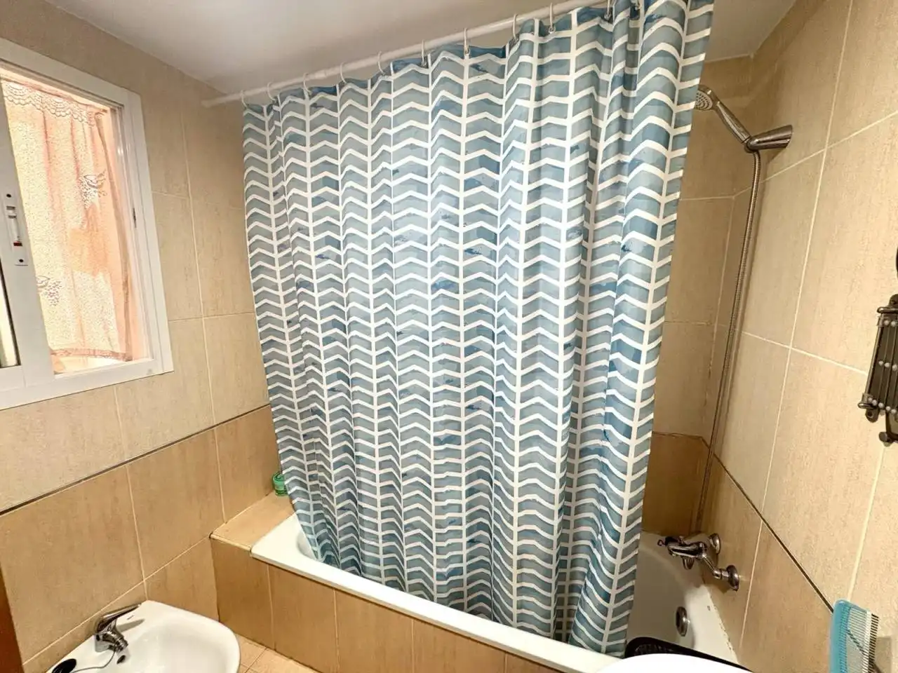 Baño de Piso en venta en Alicante / Alacant con Aire acondicionado, Trastero y Balcón