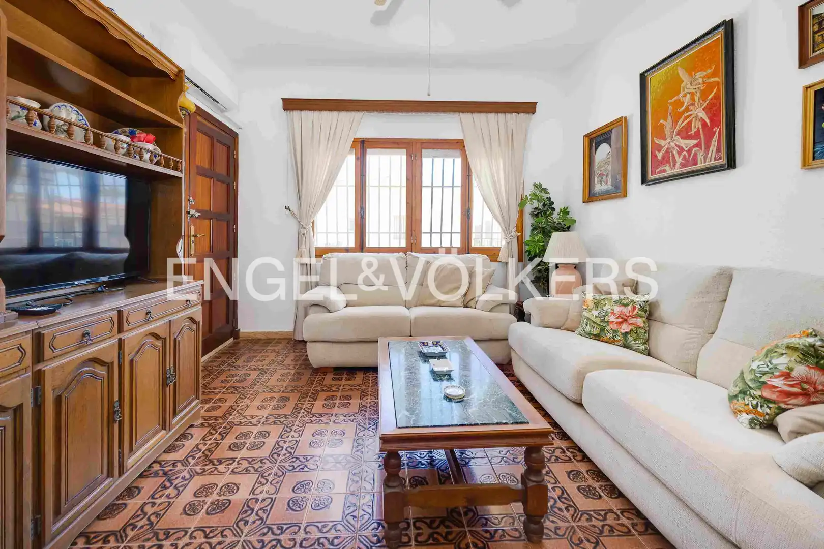 Sala d'estar de Casa o xalet en venda en Orihuela amb Aire condicionat, Calefacció i Terrassa