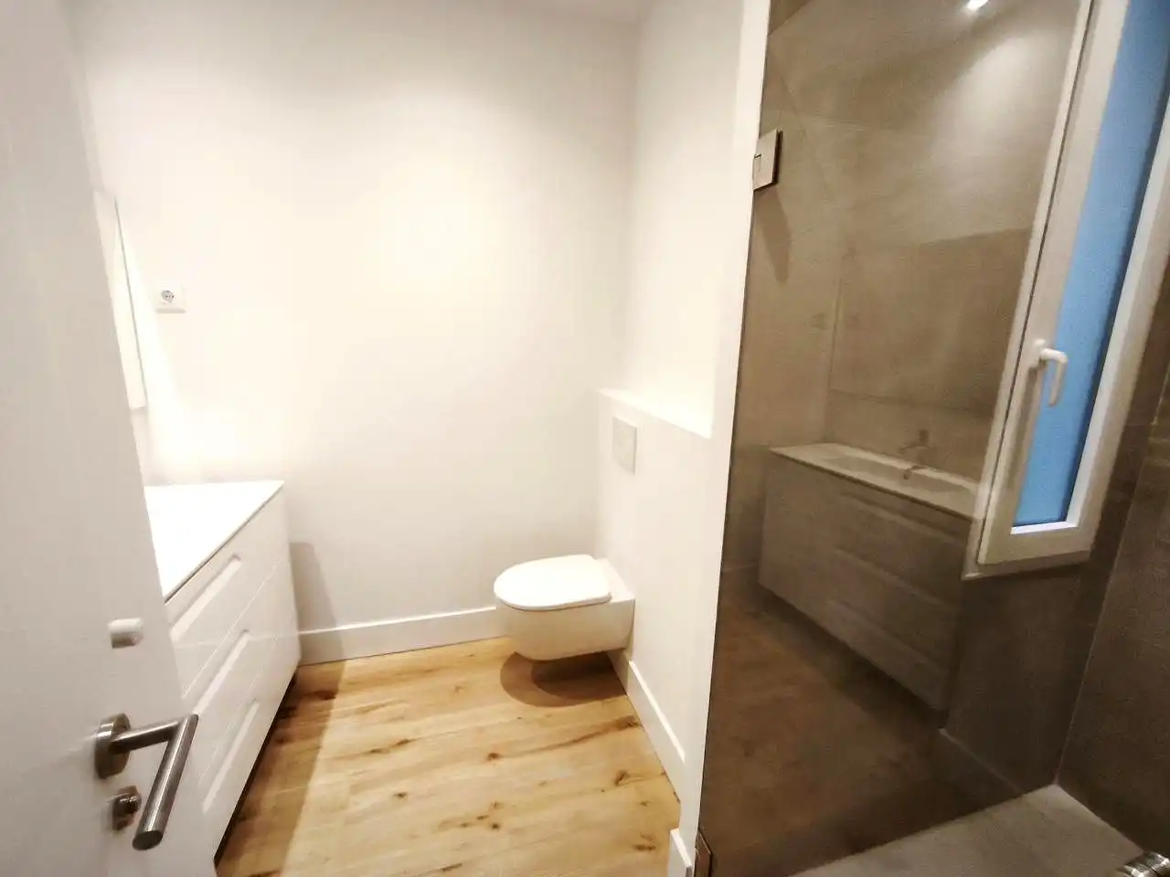 Badezimmer von Wohnung zur Miete in Barrio de Salamanca