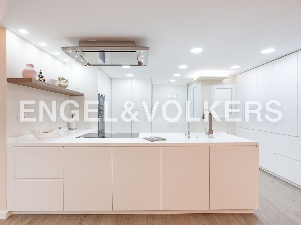 Kitchen of Apartment to rent in Sagunto / Sagunt  with Heating, Parquet flooring and Furnished