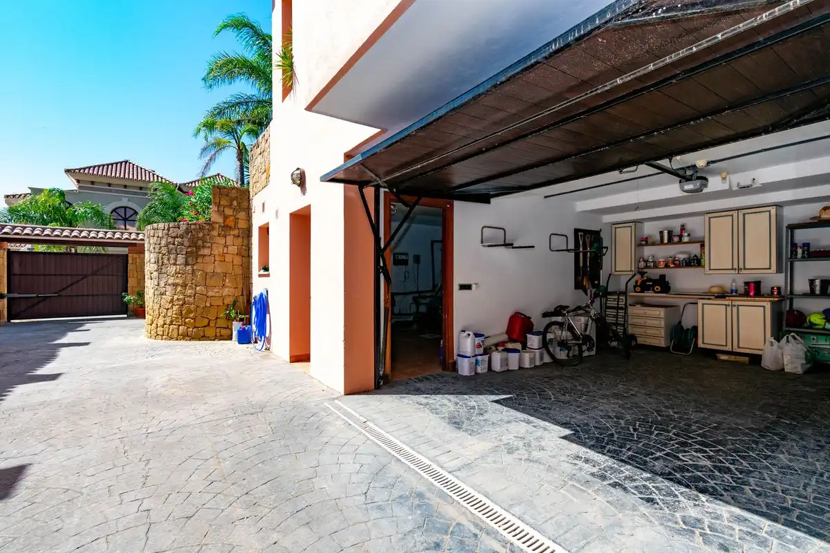 House with pool for sale in Estepona Pueblo, imagen 51