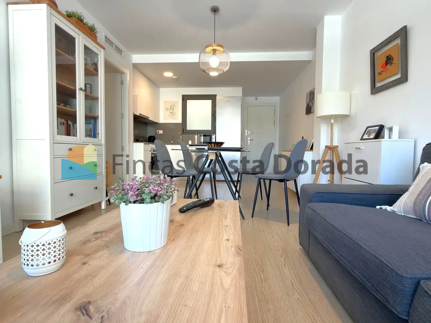 Sala de estar de Piso en venta en Vilanova i la Geltrú con Aire acondicionado, Calefacción y Parquet