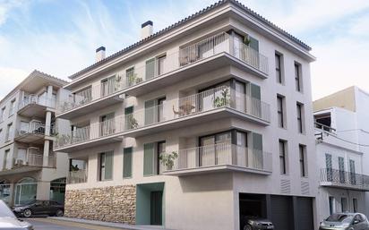 Vista exterior de Pis en venda en L'Escala amb Aire condicionat, Calefacció i Terrassa