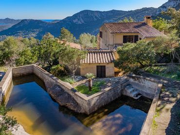 Casa rustica con giardino in vendita a Pollença Poble