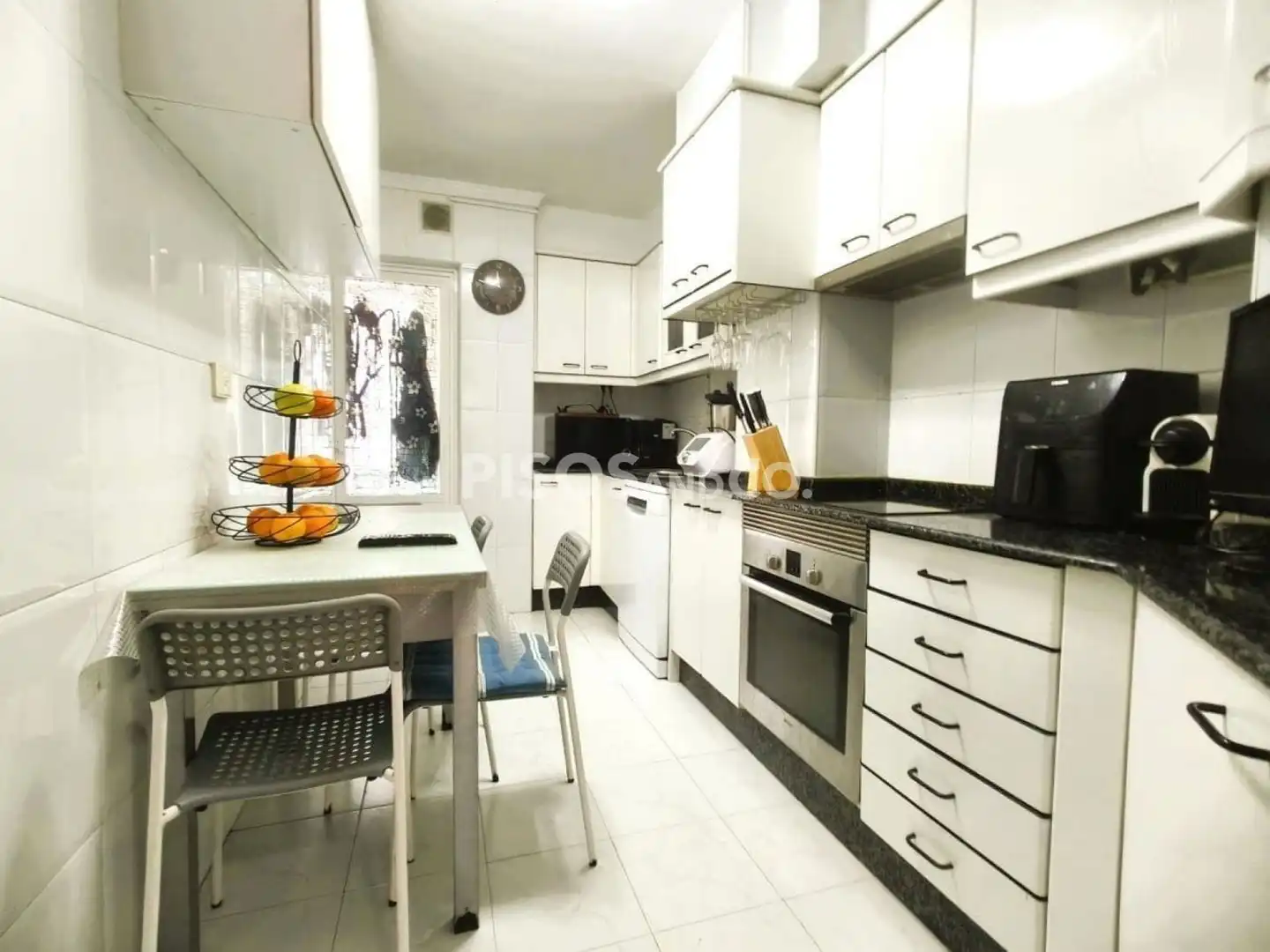 Cocina de Piso en venta en A Coruña Capital  con Trastero y Amueblado
