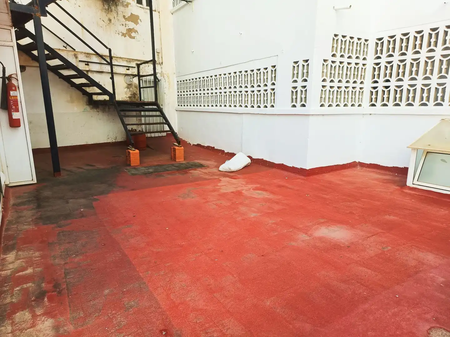 Außenansicht von Gebäude zum Verkauf in Valencia