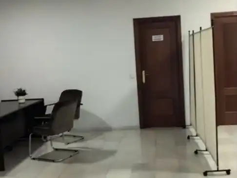 Office for rent in Utrera  with Air Conditioner, Heating and Internet