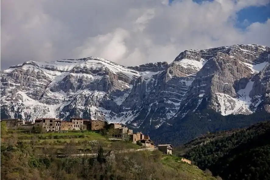 Exterior view of Country homes for sale in Arsèguel  with Air Conditioner and Terrace