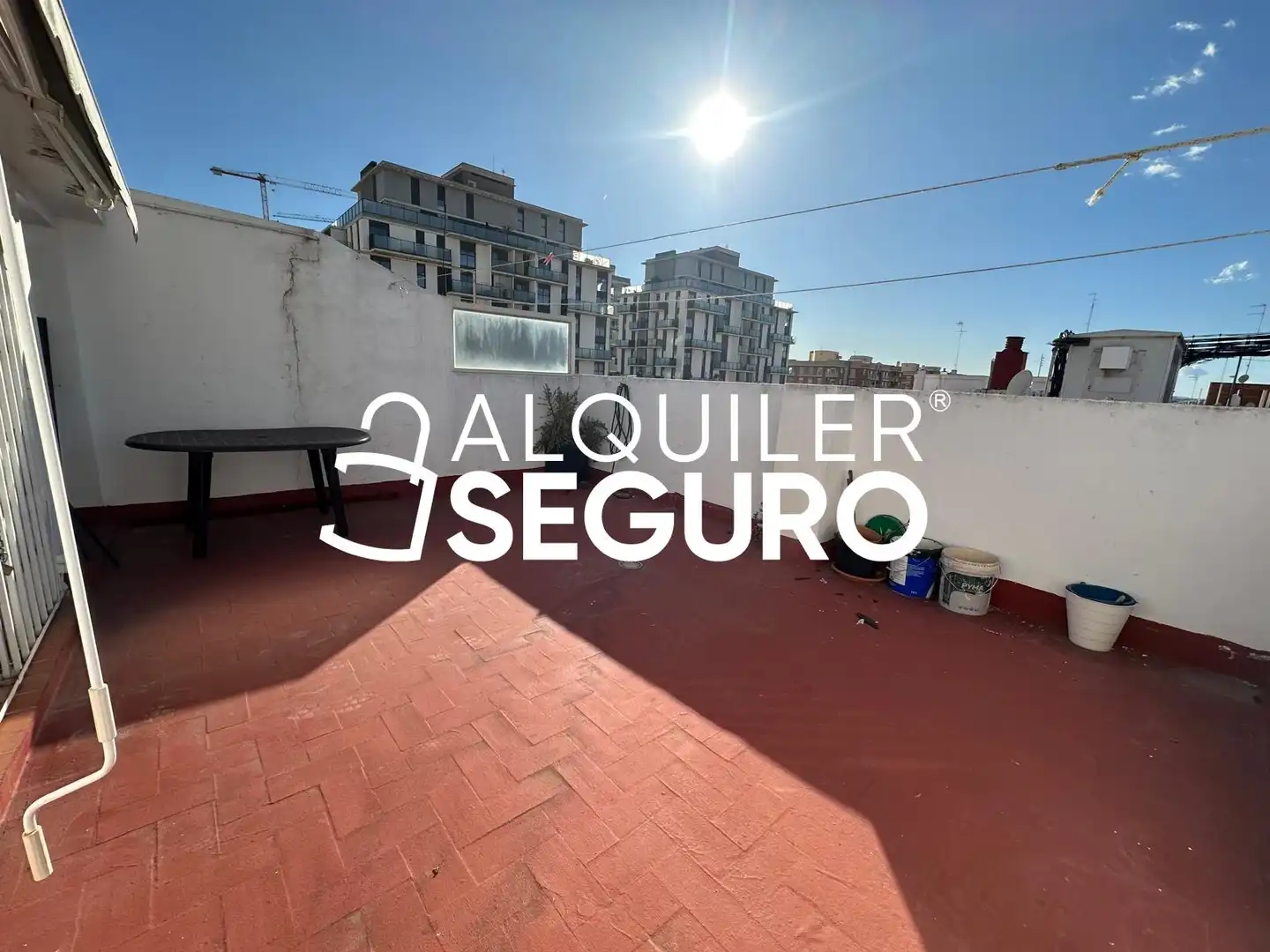 Exterior view of Attic for rent in Mislata  with Air Conditioner and Terrace