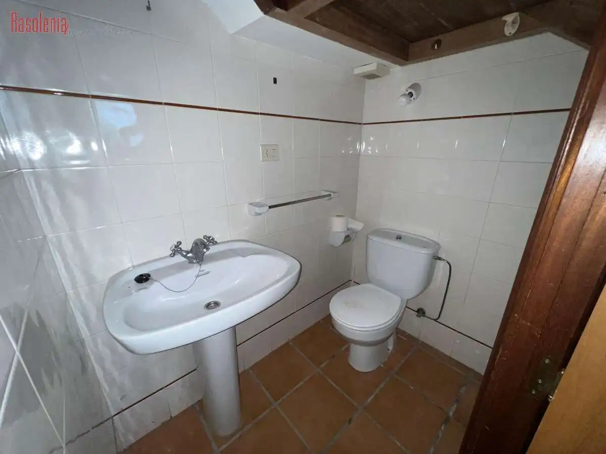 Bany de Casa o xalet en venda en Cedeira amb Calefacció i Traster