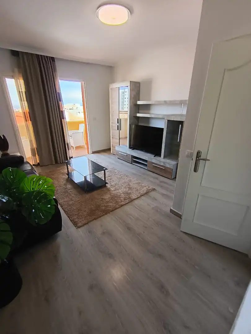 Sala d'estar de Dúplex de lloguer en Adeje amb Moblat, Forn i Rentadora