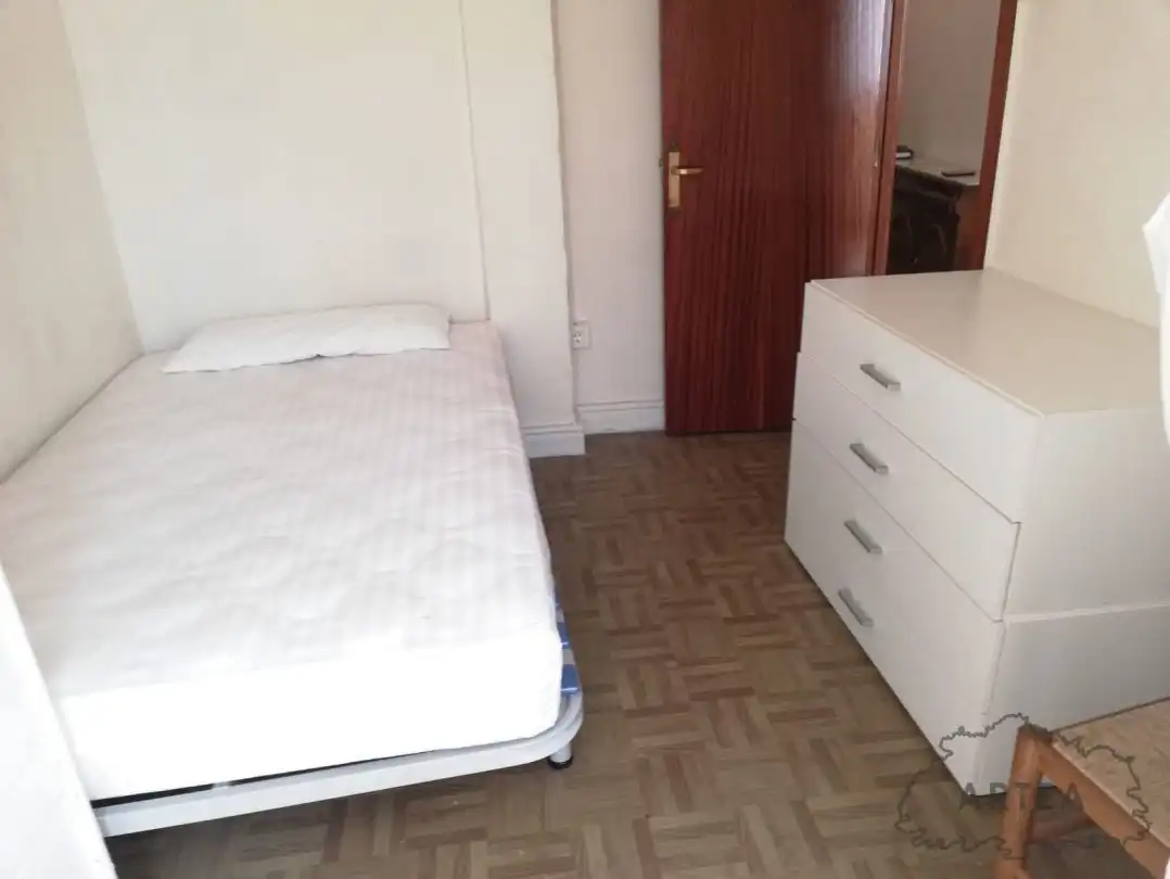 Habitación de Piso de alquiler en Bilbao  con Calefacción, Horno y Lavadora