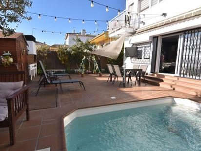 Swimming pool of House or chalet for sale in Pineda de Mar  with Air Conditioner, Heating and Private garden